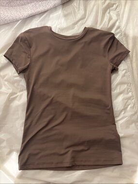 H&M Women's Short-Sleeve Crew Tee in Chocolate Brown